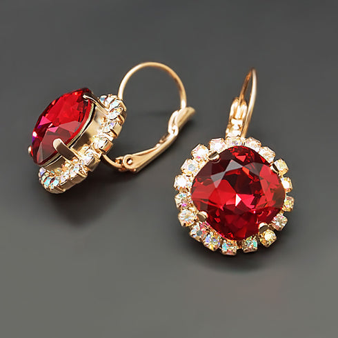Auskari "Apžilbinošs Mirdzums III (Scarlet)" ar Swarovski™ kristāliem